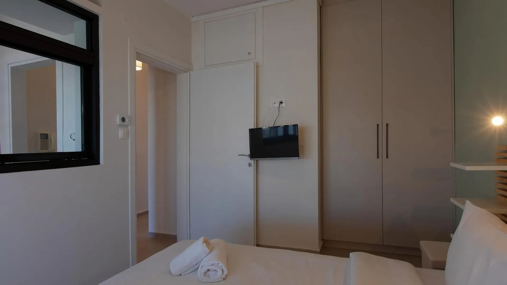 New Cozy Apt With Balcony Close To Analipsi Metro Salonicco 0*,